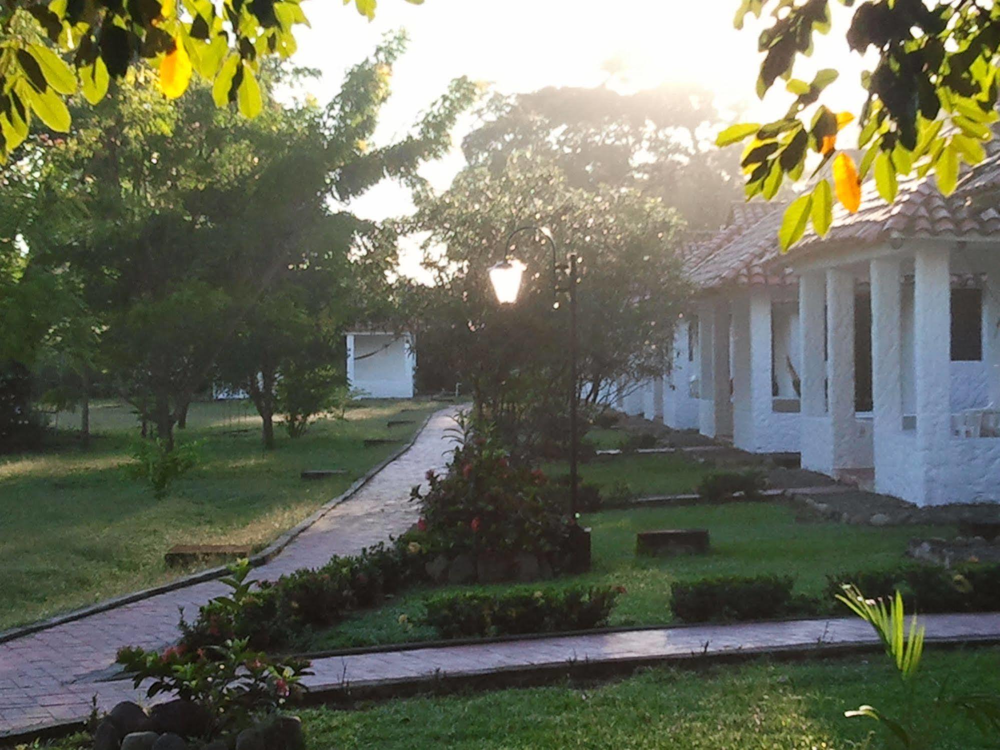 Hotel Campestre Arboretto Villavicencio Exterior foto